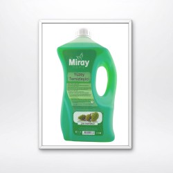 PREPARATION FOR CLEANING SURFACES 2.5lt. PINE FLAVORED